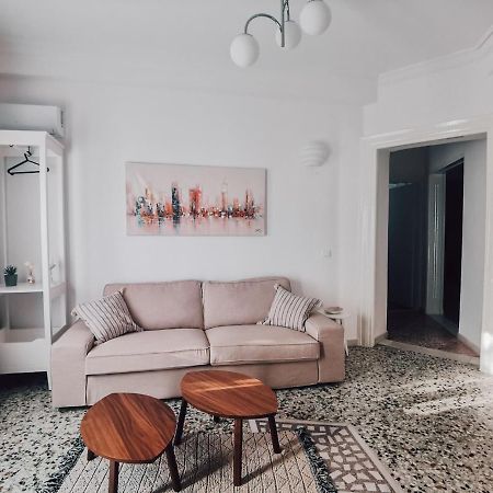 Rodies Apartment Chalkís Kültér fotó